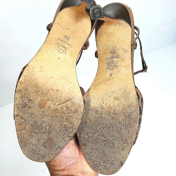 Manolo Blahnik Leopard Print Pumps Size 38/7 - Picture 7 of 13